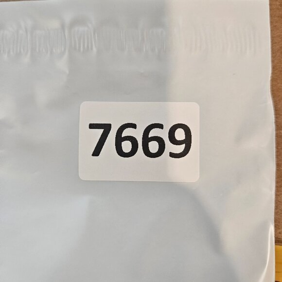 NWT Equipment Femme Brett Shirt Blouse Size Small 100% Silk Heart Print $248 - Picture 8 of 8